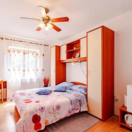 בית הארחה And With Parking Space 3*