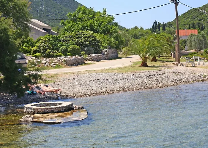 Maison d'hôtes And With Parking Space 3*