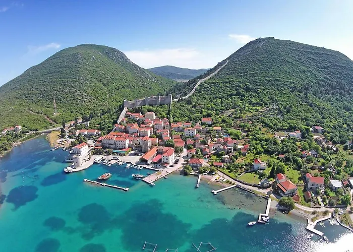 Maison d'hôtes And With Parking Space 3*